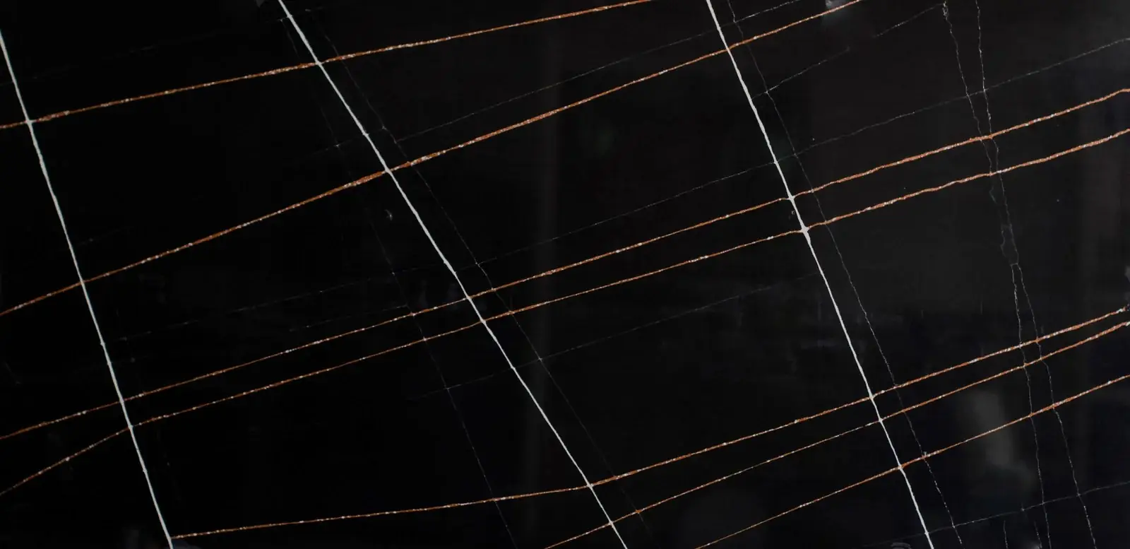 QUARTZ- SAINT LAURENT